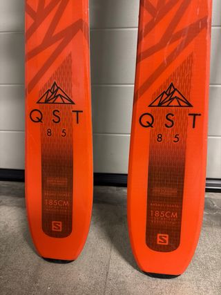 Esquís Salomon QST 85 185cm