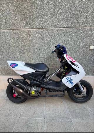 Yamaha Aerox circuito