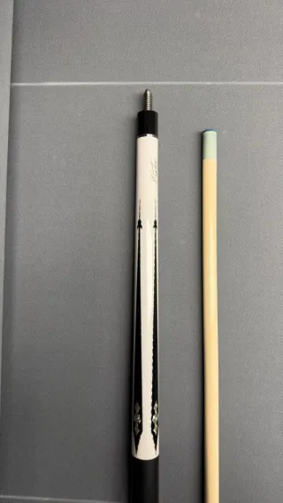 Tavoli da biliardo Meucci e Cuetec + Taquera