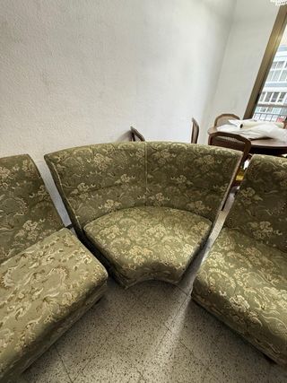 Sofá rinconero tela y madera