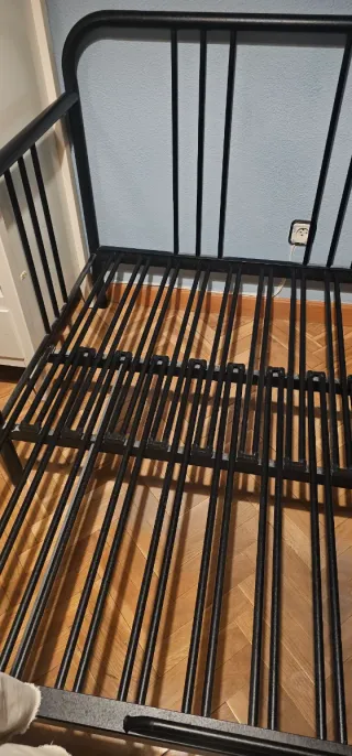 Diván cama hierro. Para cama individual y doble.