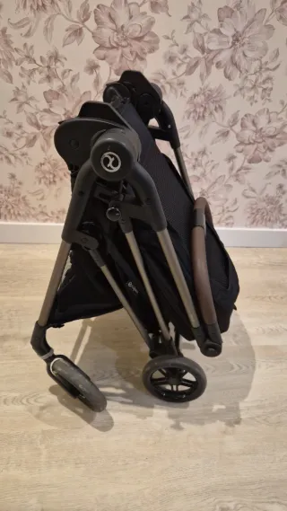 Silla de paseo Cybex Melio Negra