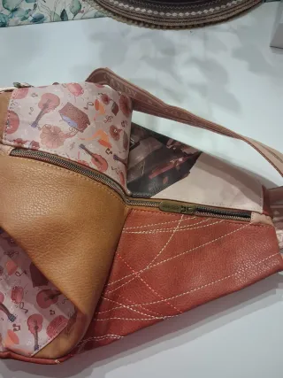 Mochila Sweet Candy Diseño Niña y Violín