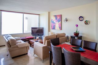 ¡Oportunidad única en venta en Estepona!