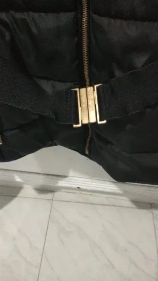 Chaquetón negro mujer con capucha