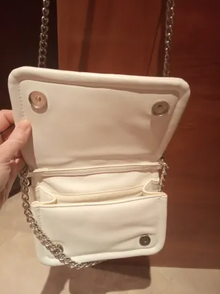 Bolso bandolera Stradivarius blanco