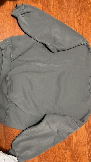 Sudadera gris