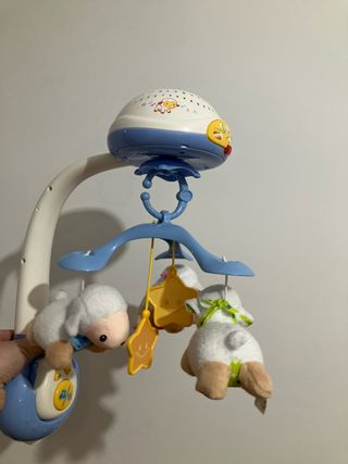 Móvil proyector VTech cuna