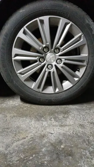 Llantas y ruedas Peugeot 308 2020 16 pulgadas
