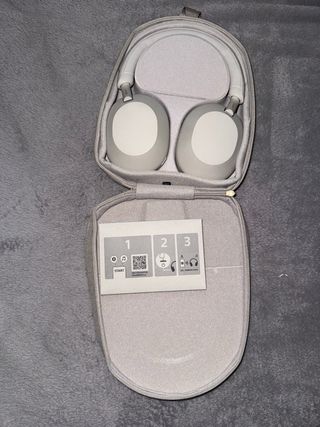 Cascos Sony WH-1000XM5 Beige