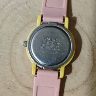 Reloj Casio infantil rosa y amarillo