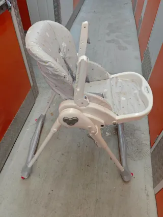 Trona bebe Brevi B Fun 279 + protector de bandeja