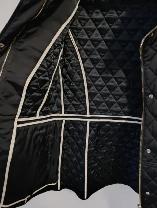 Abrigo Massimo Dutti Negro Acolchado