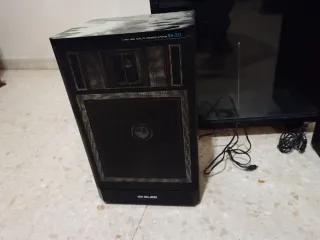 Rockola ELBE: Sistema audio vintage con giradischi e lettore cassette