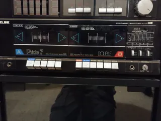 Rockola ELBE: Sistema audio vintage con giradischi e lettore cassette