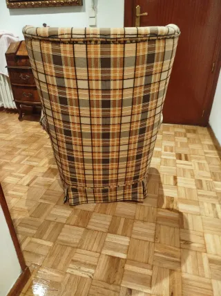 Sillón moderno tela poco usado