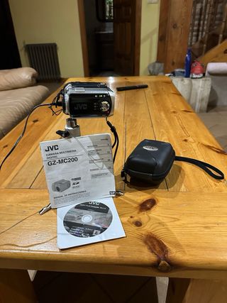 Cámara JVC GZ-MC200 Multimedia Digital
