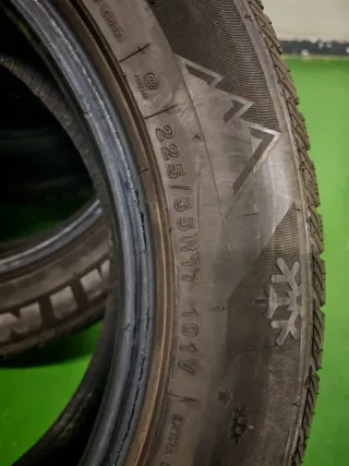 Juego 4 Neumáticos Invierno Minerva Frostrack