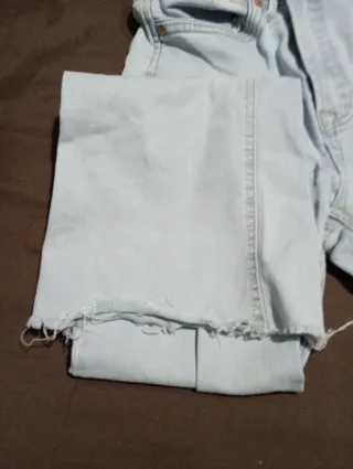 Pantalón vaquero claro Stradivarius Talla