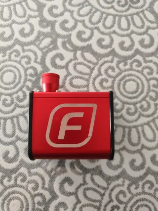 Compresor de aire fumpa pequeño rojo