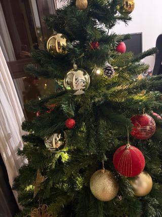 Árbol de Navidad 150cm con bolas, base y luces