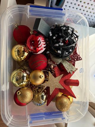 Árbol de Navidad 150cm con bolas, base y luces