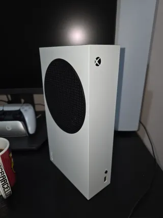 Xbox Series S Negra + Accesorios