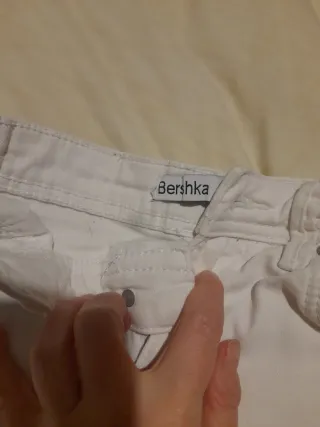 Conjunto Top Rayas y Shorts Blancos