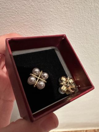 Pendientes perlas dorados