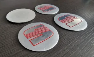 SEAT TAPAS LLANTA BUJE EMBLEMA SEAT 90mm PLATA 4 U