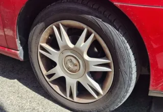 SEAT TAPAS LLANTA BUJE EMBLEMA SEAT 90mm PLATA 4 U