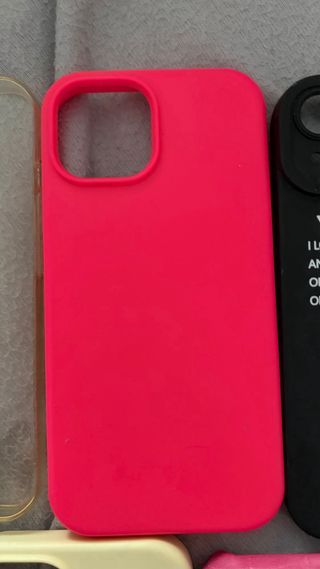 Fundas iPhone 15 (preguntar por precio)