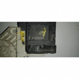 Motor elevalunas delantero izquierdo Volks