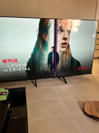 TV Hisense 75 (pantalla con golpe)