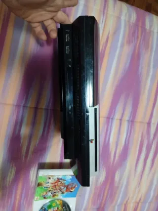 PlayStation 3 con controller e giochi formattata