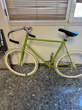 Bicicleta estilo Fixie Verde y blanco