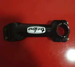 Potencia de bicicleta negra