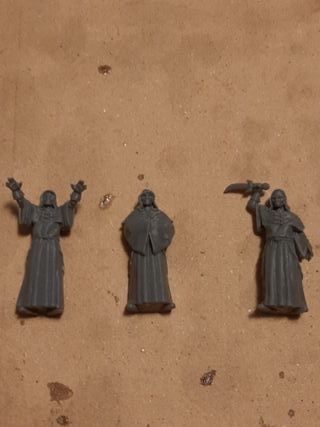 Miniature fantasy cultisti x 3
