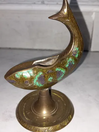 Figuras de bronce antiguas estilo pez