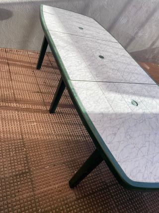 Tavolo estensibile in plastica rigida a 6 gambe