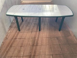 Tavolo estensibile in plastica rigida a 6 gambe