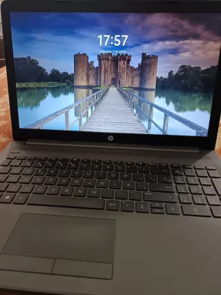 Ordenador Portátil HP Gris 15 Windows 11 256 GB
