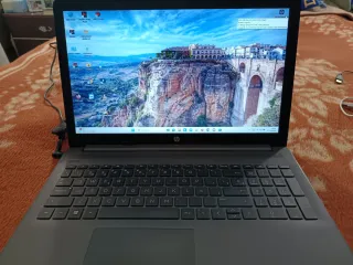 Ordenador Portátil HP Gris 15 Windows 11 256 GB