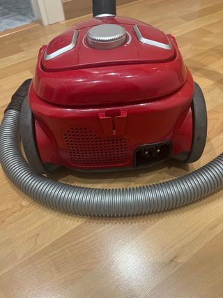 Aspirador Rowenta Compacted Ergo Rojo