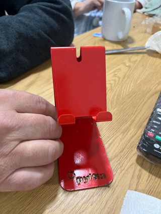 Soporte para móvil rojo