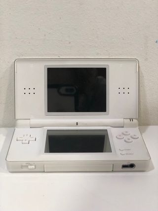 Nintendo DS Lite blanca + juegos Estado IMPECABLE