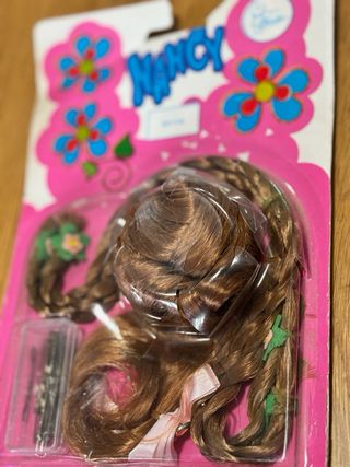 Postizo Nancy Famosa