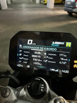 BMW F900R 2024 - Impecable