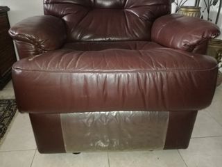 Sillón reclinable de cuero marrón