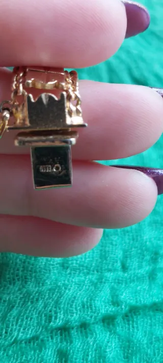 Pulsera chapada en oro vintage.